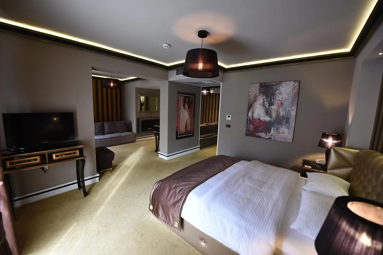 Hotel Hymeti'S Palace Pogradec