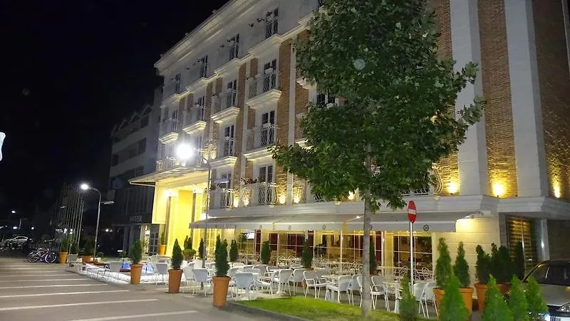 Hotel Hymeti'S Palace Pogradec 5*,