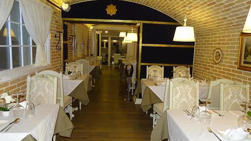 Hotel Hymeti'S Palace Pogradec Albania