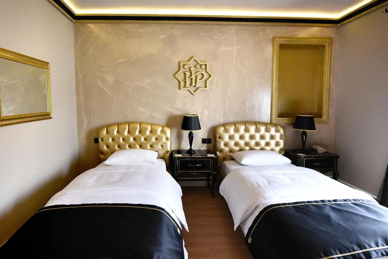 Hotel Hymeti'S Palace Pogradec 5*,