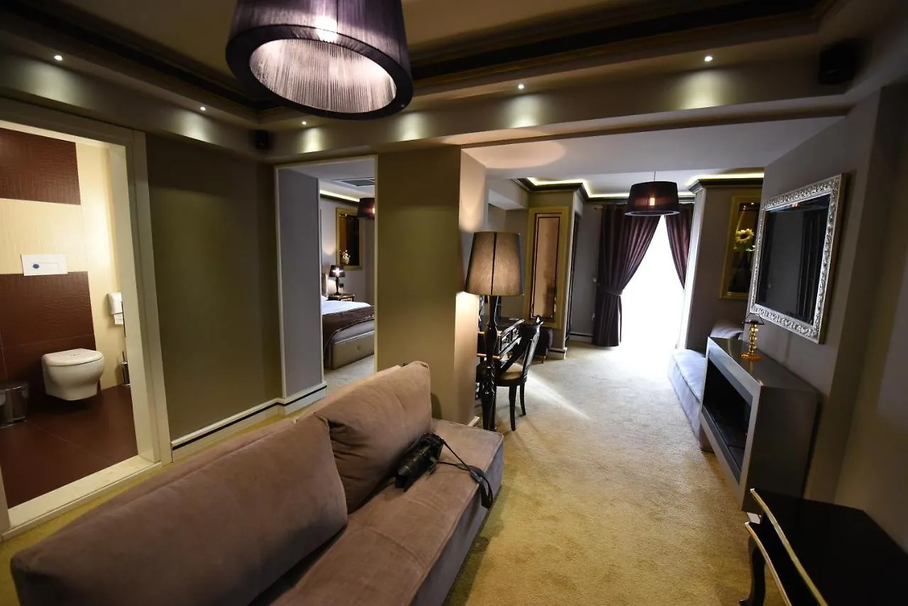 Hotel Hymeti'S Palace Pogradec Albania