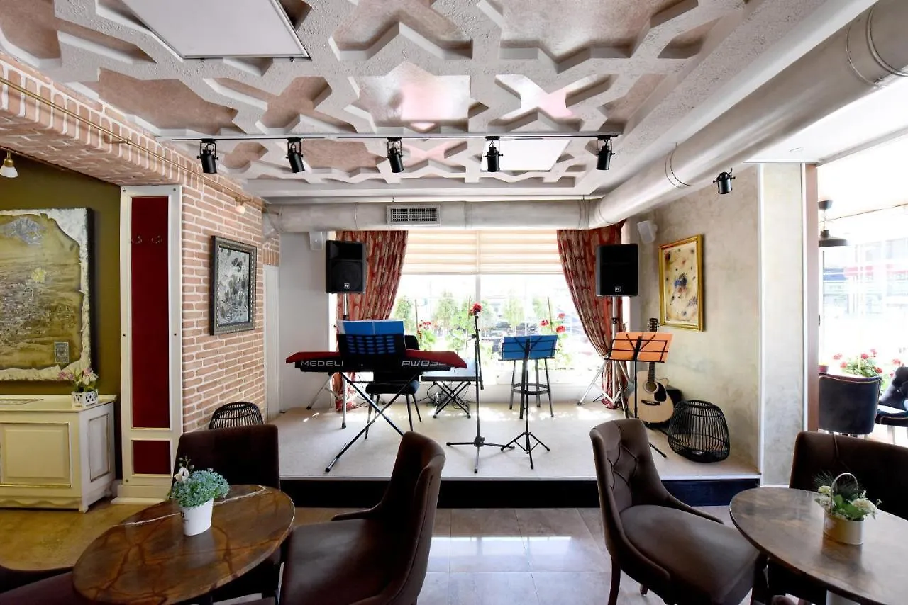 Hotel Hymeti'S Palace Pogradec