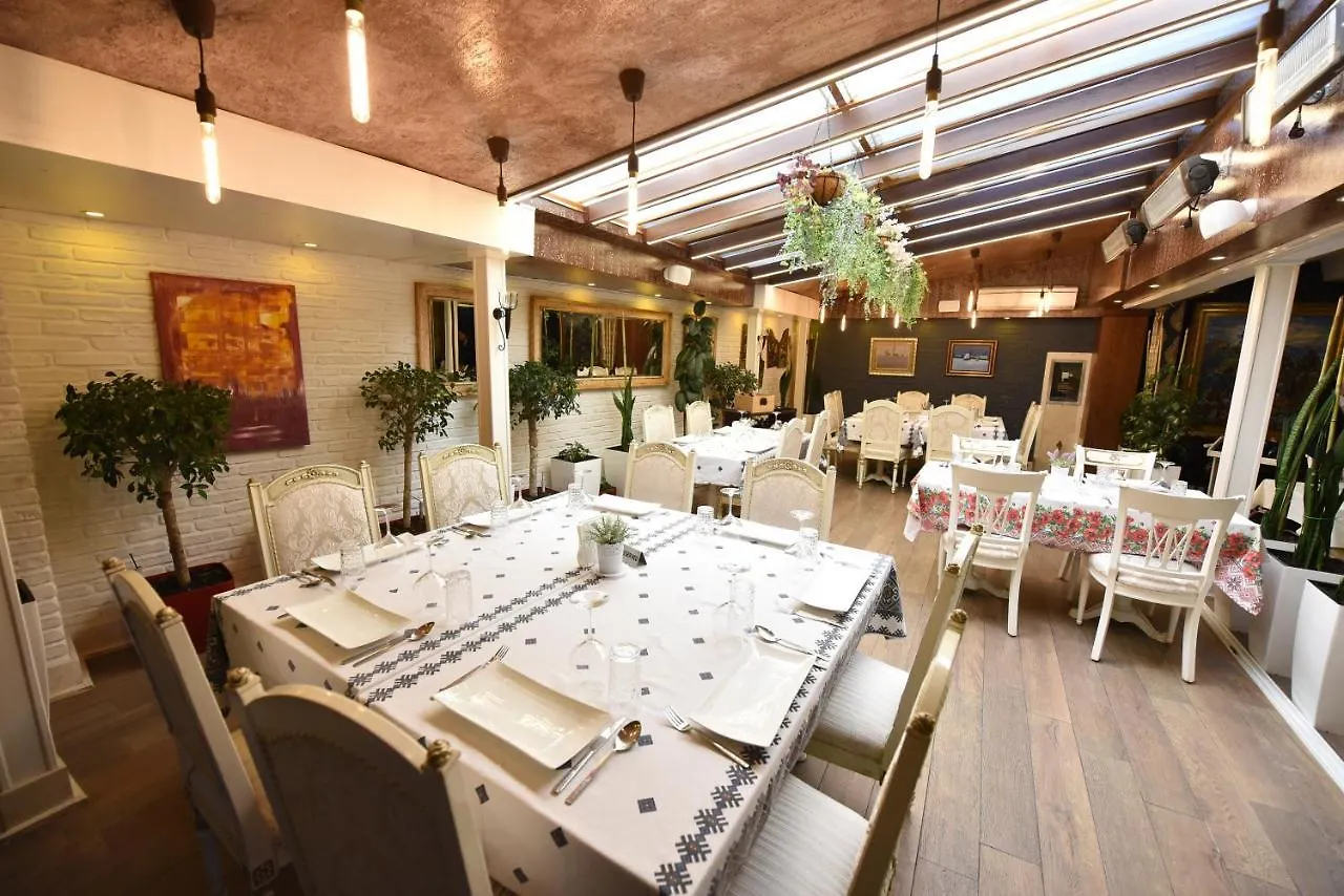 *****  Hotel Hymeti'S Palace Pogradec Albania