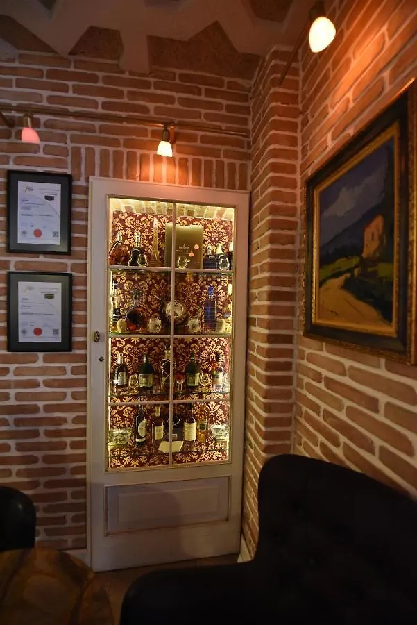 Hotel Hymeti'S Palace Pogradec