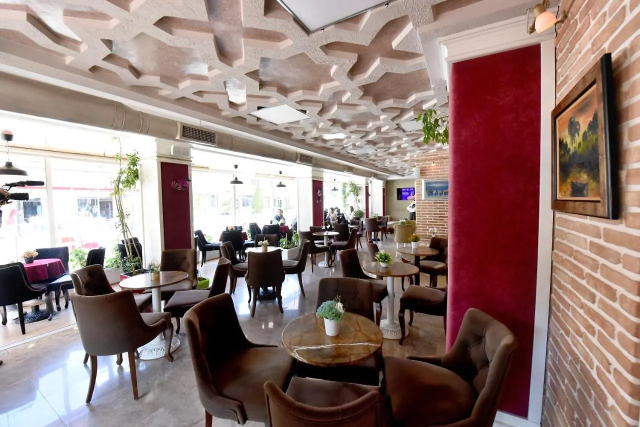 Hotel Hymeti'S Palace Pogradec